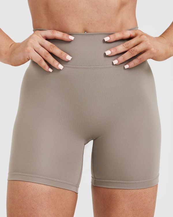 Timeless High Waisted Shorts 6  | Minky For Discount - Image 4